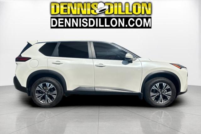 Photo of 2023 Pearl White Tricoat Nissan Rogue