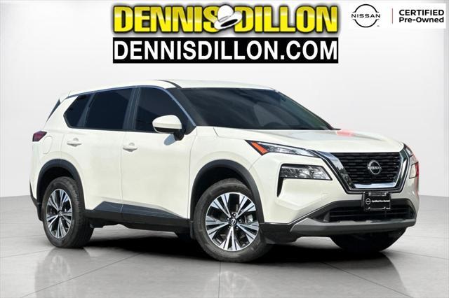 Photo of 2023 Pearl White Tricoat Nissan Rogue