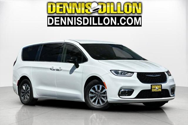 2024 Chrysler Pacifica Hybrid