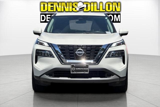 Photo of 2023 Pearl White Tricoat Nissan Rogue