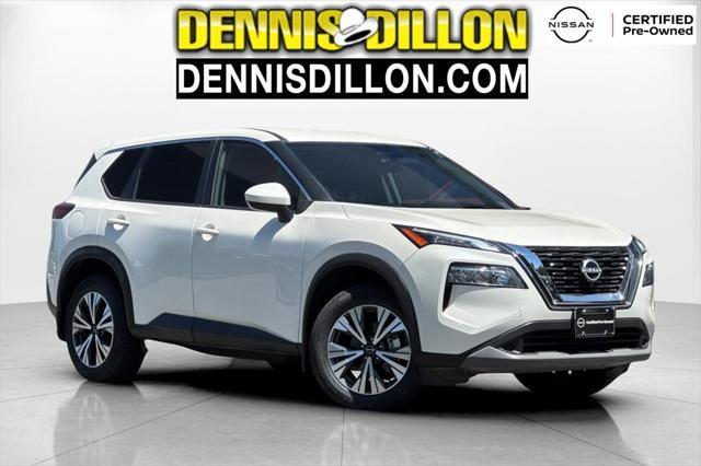 Photo of 2023 Pearl White Tricoat Nissan Rogue