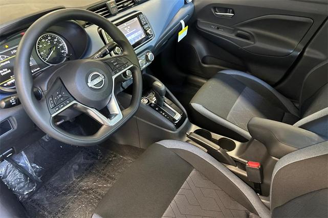 Photo of 2025 Gun Metallic Nissan Versa