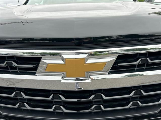Photo of 2025 Black Chevrolet Silverado 1500