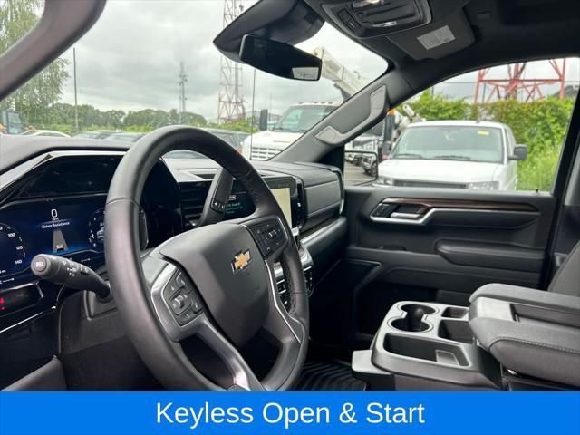 Photo of 2025 Black Chevrolet Silverado 1500