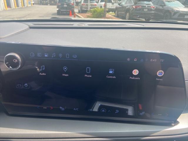 Photo of 2025 Sterling Gray Metallic Chevrolet Traverse