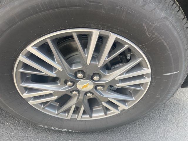 Photo of 2025 Sterling Gray Metallic Chevrolet Traverse