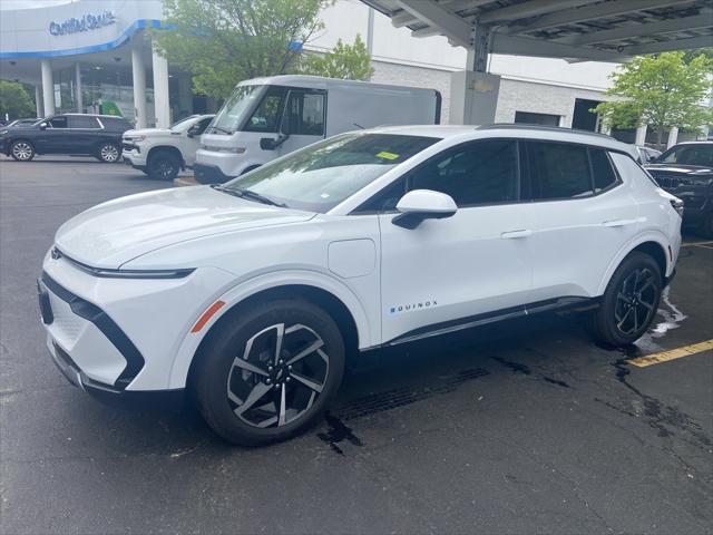Photo of 2025 Summit White Chevrolet Equinox EV