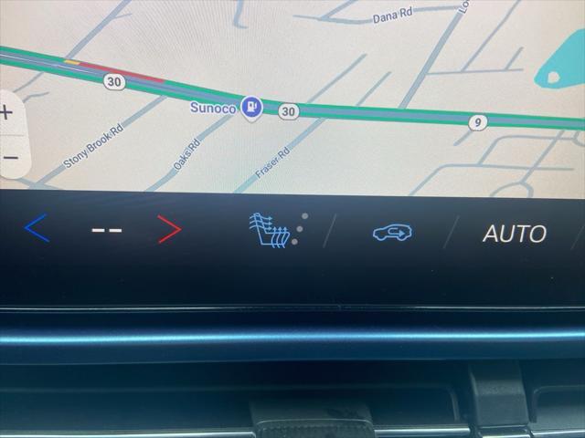Photo of 2025 Summit White Chevrolet Equinox EV