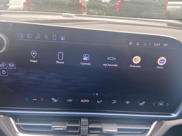 Photo of 2025 Summit White Chevrolet Equinox EV