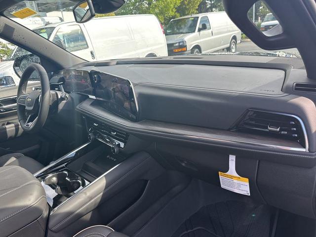 Photo of 2026 Black Chevrolet Suburban