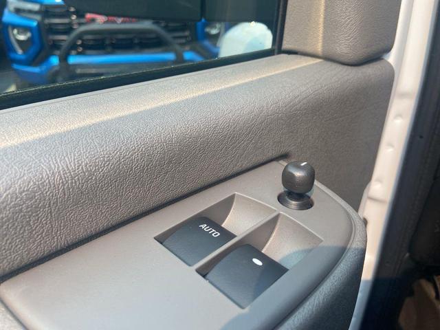 Photo of 2025 Summit White Chevrolet Express 2500