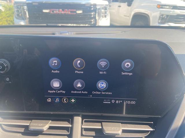 Photo of 2025 Summit White Chevrolet Trax