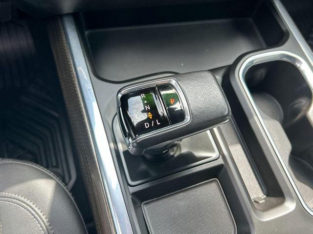Photo of 2022 Summit White Chevrolet Silverado 1500