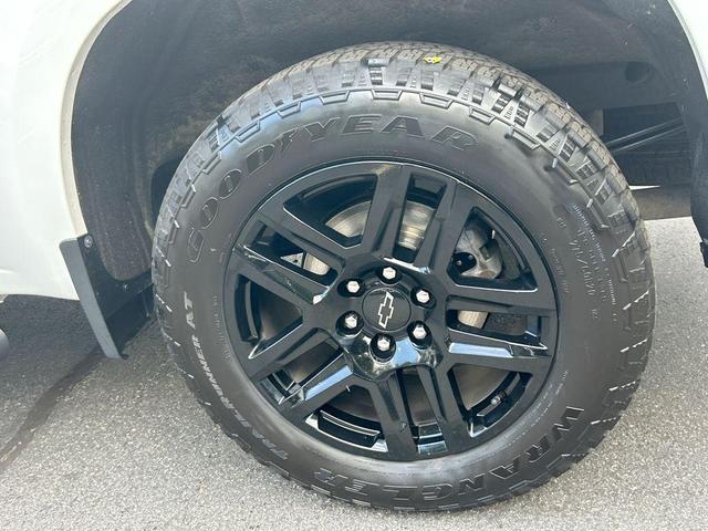 Photo of 2022 Summit White Chevrolet Silverado 1500