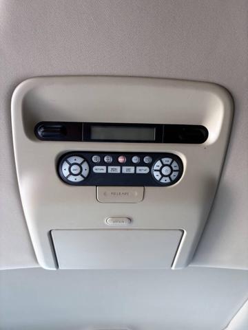 Photo of 2010 White Honda Odyssey