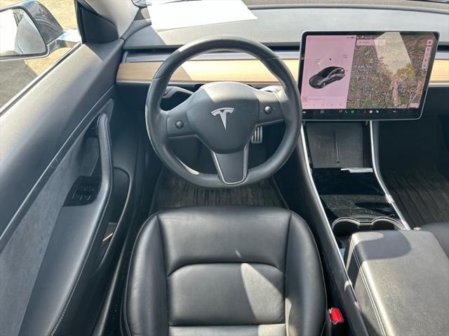 Photo of 2020 Gray Tesla Model 3