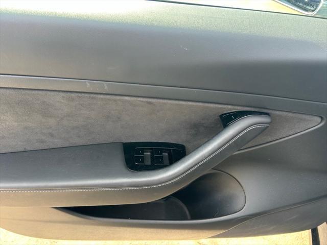 Photo of 2020 Gray Tesla Model 3
