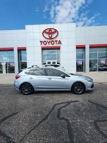 Photo of 2023 Ice Silver Metallic Subaru Impreza