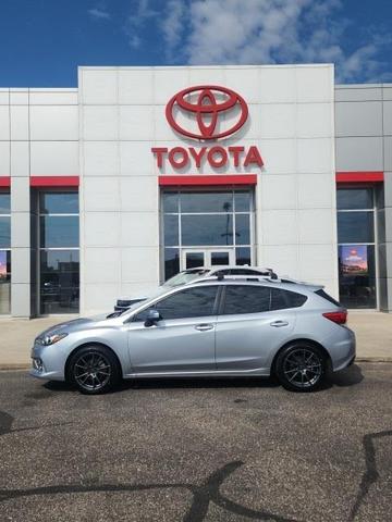 Photo of 2023 Ice Silver Metallic Subaru Impreza