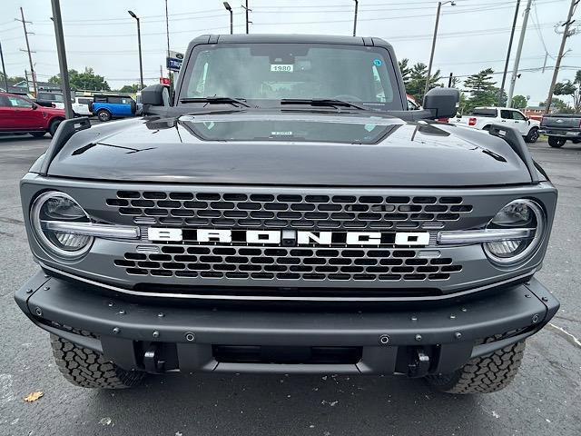 Photo of 2025 Shadow Black Ford Bronco