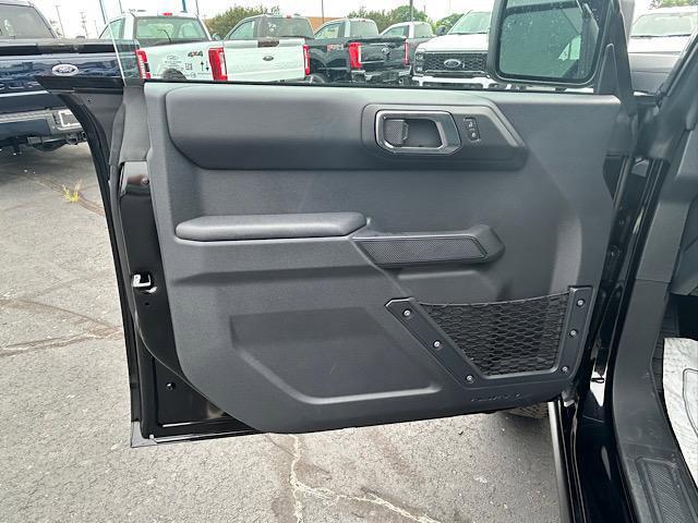 Photo of 2025 Shadow Black Ford Bronco