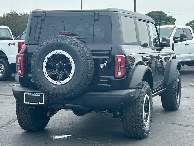 Photo of 2025 Shadow Black Ford Bronco