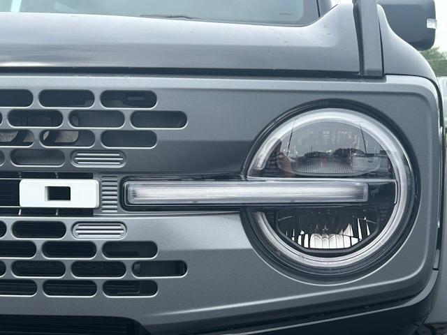 Photo of 2025 Shadow Black Ford Bronco