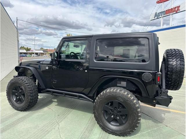 Photo of 2013 Black Jeep Wrangler