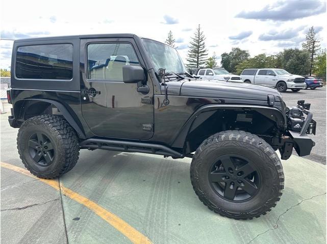 Photo of 2013 Black Jeep Wrangler