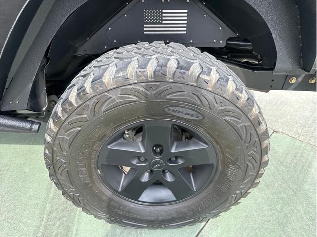 Photo of 2013 Black Jeep Wrangler