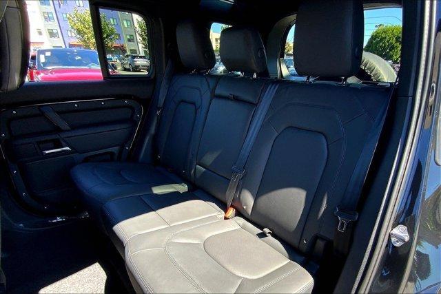 Photo of 2025 Santorini Black Land Rover Defender