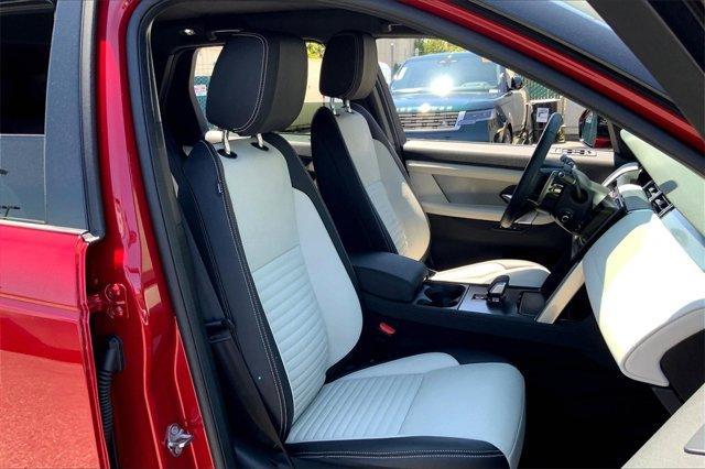 Photo of 2024 Firenze Red Land Rover Discovery Sport