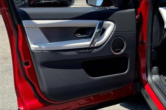 Photo of 2024 Firenze Red Land Rover Discovery Sport