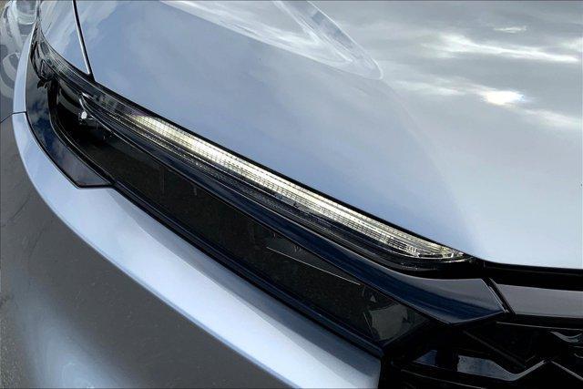 Photo of 2024 Silver Honda CR-V Hybrid