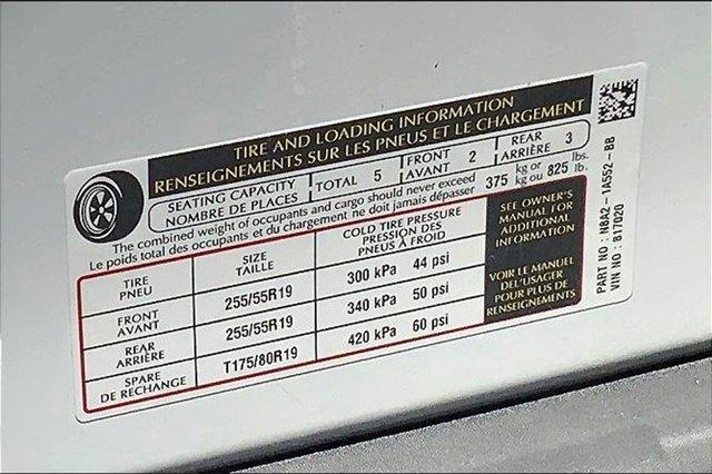 Photo of 2026 Fuji White Land Rover Range Rover Velar