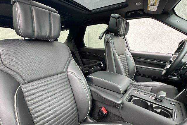 Photo of 2024 Carpathian Grey Land Rover Discovery