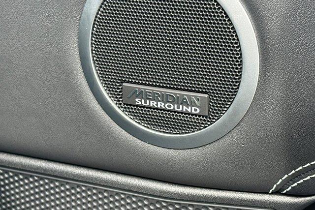 Photo of 2024 Carpathian Grey Land Rover Discovery