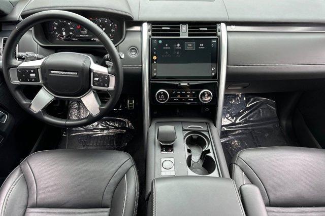 Photo of 2024 Carpathian Grey Land Rover Discovery