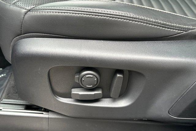 Photo of 2024 Carpathian Grey Land Rover Discovery