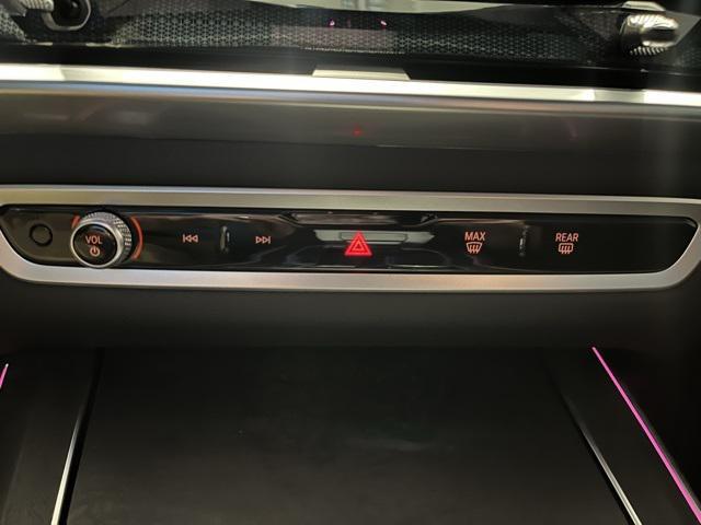 Photo of 2025 Mineral White Metallic BMW X5