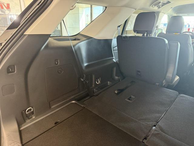 Photo of 2025 Carbonized Gray Metallic Ford Explorer