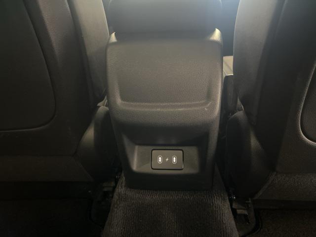 Photo of 2025 Snow White Pearl Kia K5
