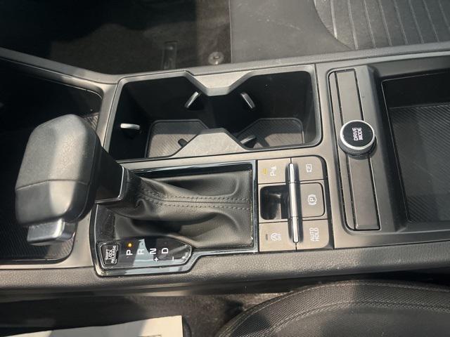 Photo of 2025 Snow White Pearl Kia K5
