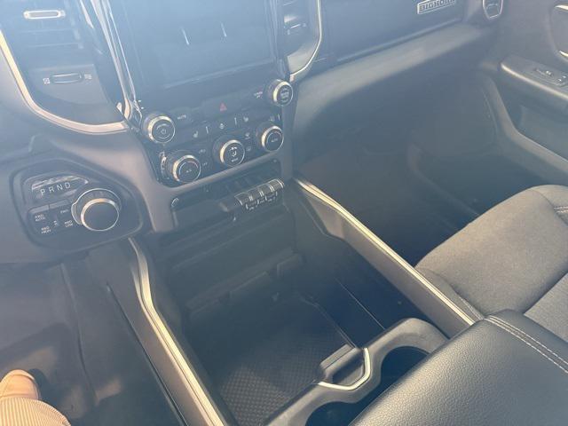 Photo of 2021 Diamond Black Crystal Pearlcoat RAM 1500