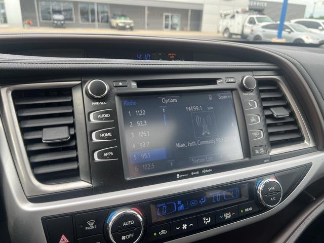Photo of 2018 Predawn Gray Mica Toyota Highlander