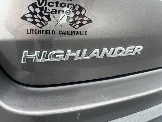 Photo of 2018 Predawn Gray Mica Toyota Highlander