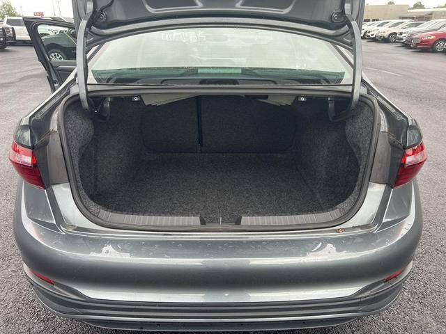 Photo of 2024 Platinum Gray Metallic Volkswagen Jetta
