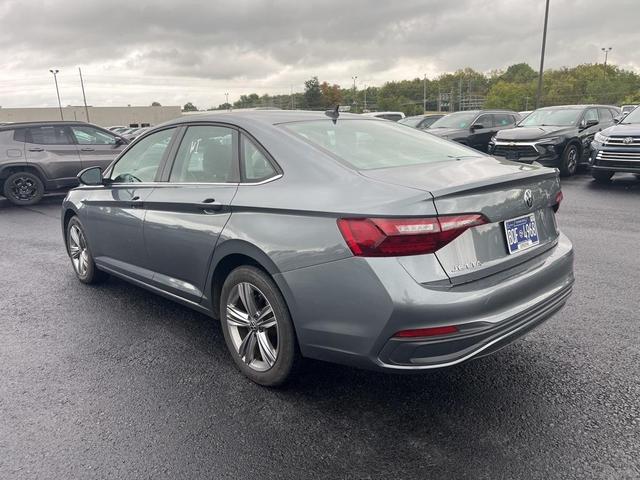 Photo of 2024 Platinum Gray Metallic Volkswagen Jetta