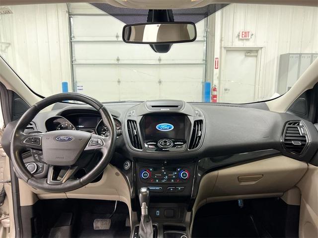 Photo of 2017 White Gold Metallic Ford Escape