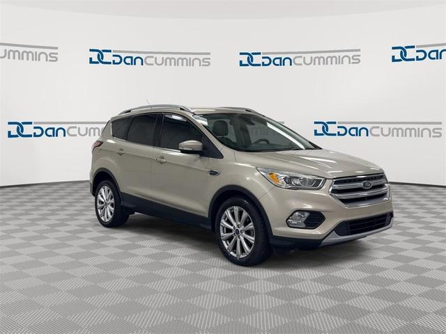 Photo of 2017 White Gold Metallic Ford Escape